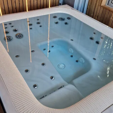 La Lanterne Location Nature Vosges Avec Spa, Jacuzzi, Vue Montagne, 6 Pers Holiday home Laveline-du-Houx