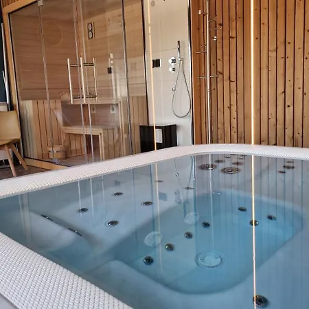 La Lanterne Location Nature Vosges Avec Spa, Jacuzzi, Vue Montagne, 6 Pers * Laveline-du-Houx